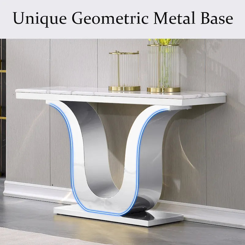 Mesa Consola Blanca/Plateada y Dorada, Cubierta de Falso Mármol, Base en Forma de U