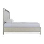 Juego de dormitorio de 3 piezas de madera maciza color champán con marco de metal, King/Queen, 2 mesitas de noche