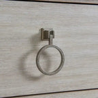Juego de dormitorio de 3 piezas de madera maciza color champán con marco de metal, King/Queen, 2 mesitas de noche